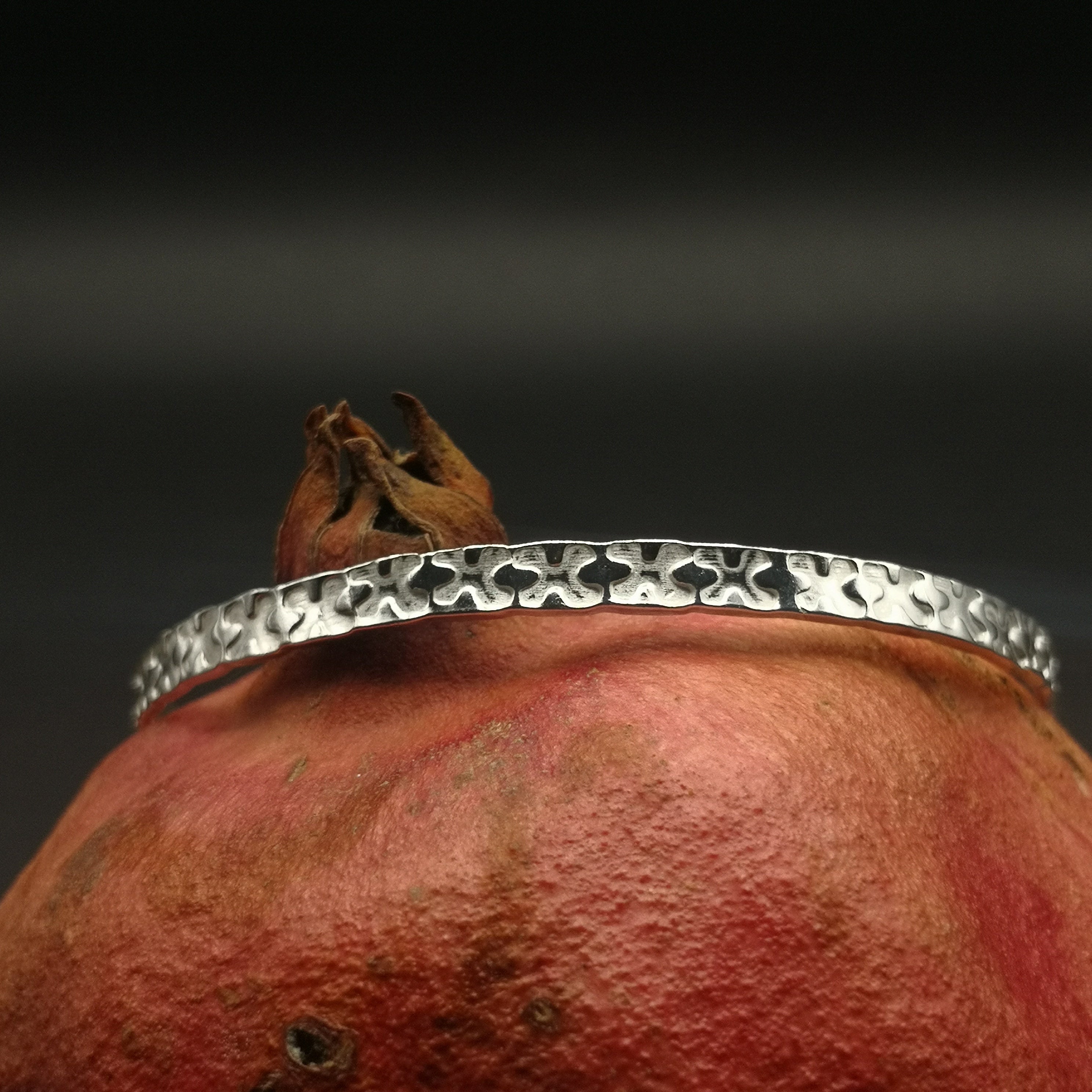 Water weed blossom bangle